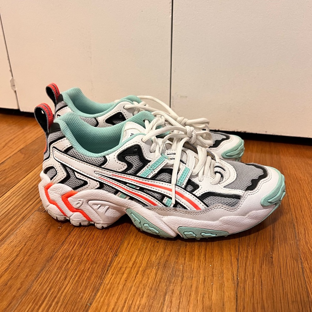 Rare ASICS gel Nandi sneakers